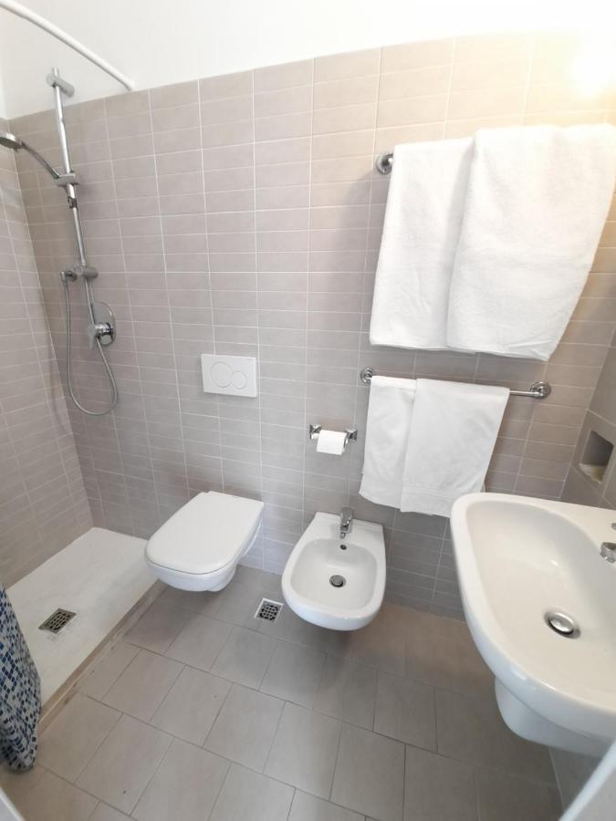 Hotel Bing Rimini Esterno foto
