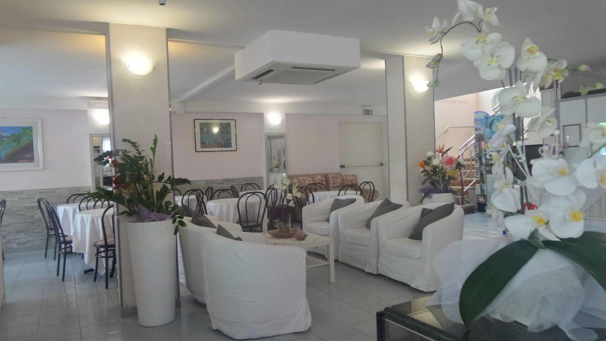 Hotel Bing Rimini Esterno foto
