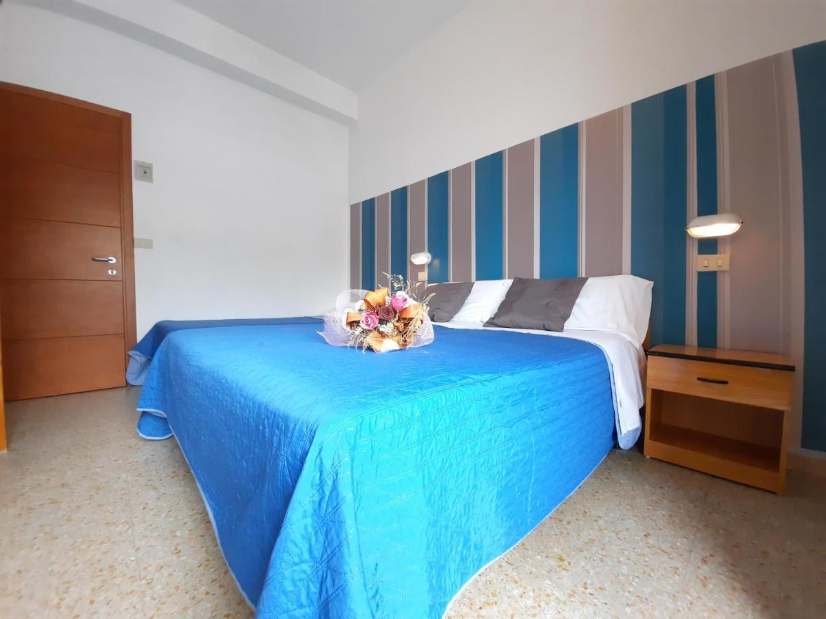 Hotel Bing Rimini Esterno foto